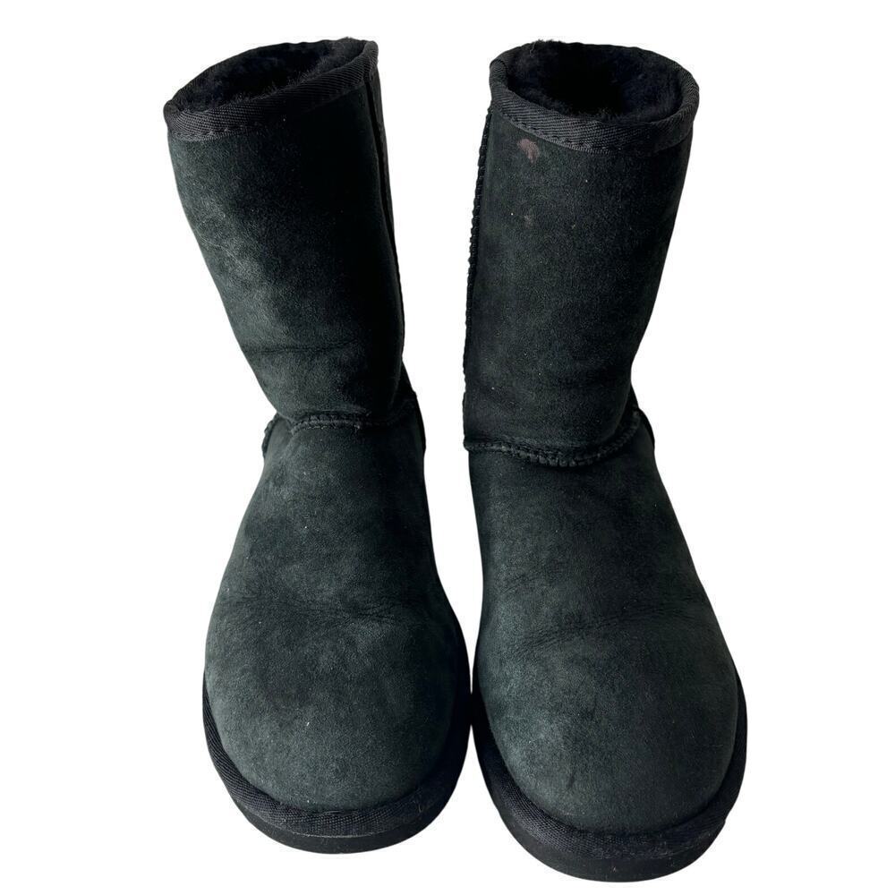 Ugg Classic II Short Sheepskin Boot Black Size 7 - Picture 3 of 7
